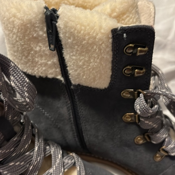 NEW NO TAGS. Winter ankle boots Lands end 8.5 Women’s - Picture 8 of 10